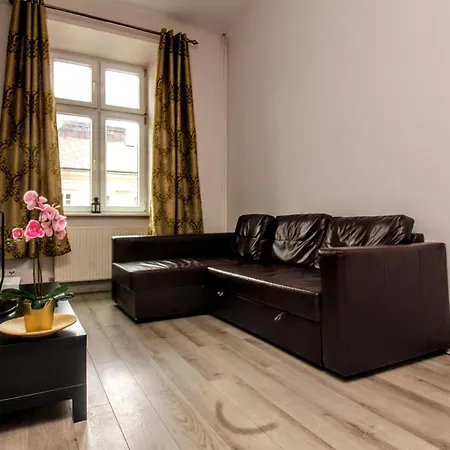 One-bedroom Flat In Stradom! Lem , Stradomska 5, 17 Апартаменты