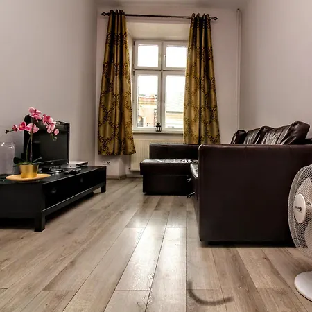 One-bedroom Flat In Stradom! Lem , Stradomska 5, 17 Апартаменты
